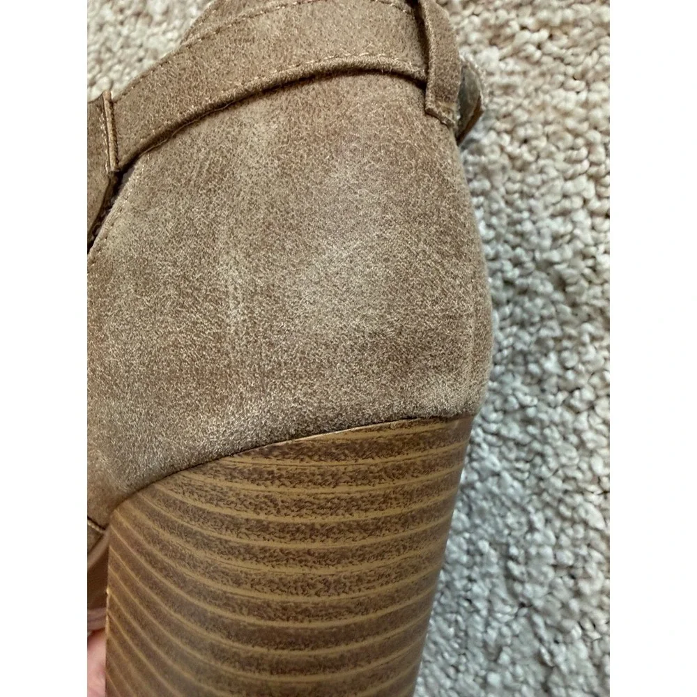 Qupid Taupe Suede Cutout Ankle Bootie Heel Sz 6 –‎ Cute Western Boho Vibes